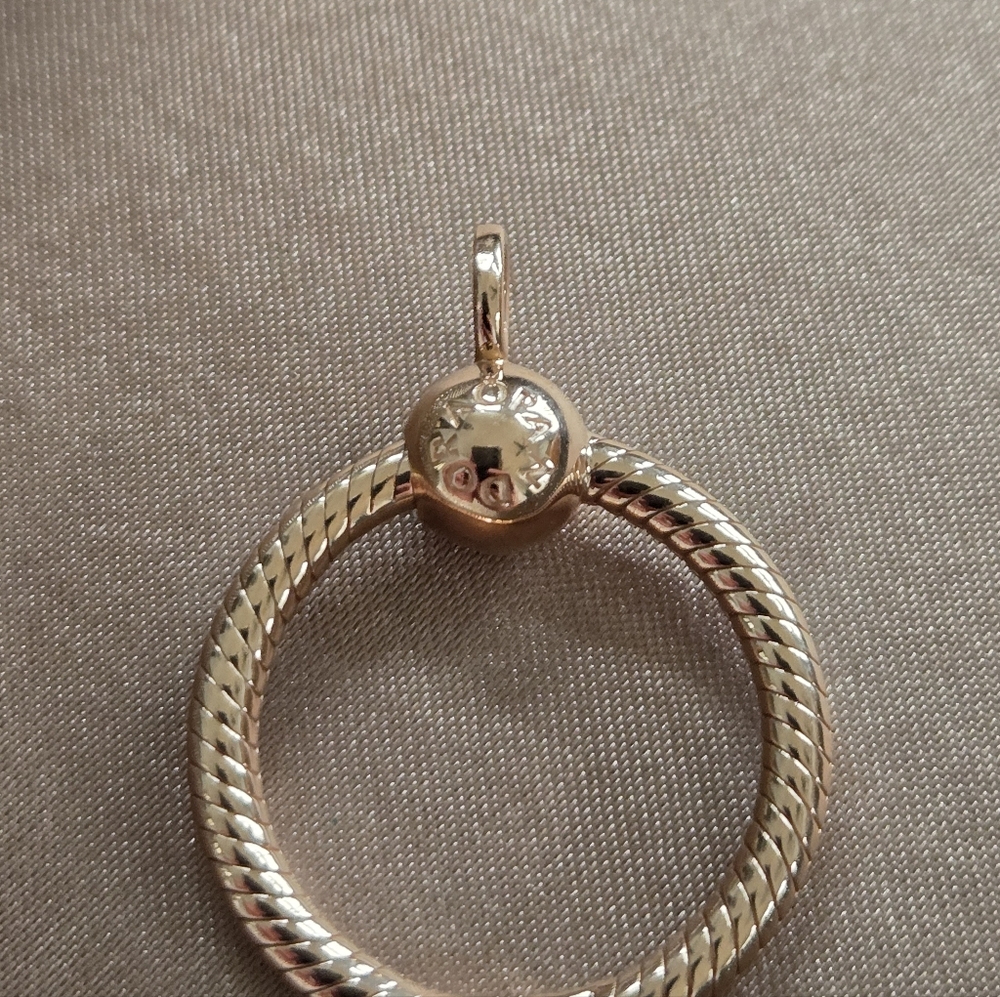Pandora Moments Rose Gold Small O Pendant - Picture 6 of 7